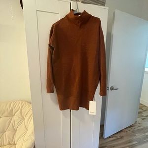 Lululemon Call for cozy dress